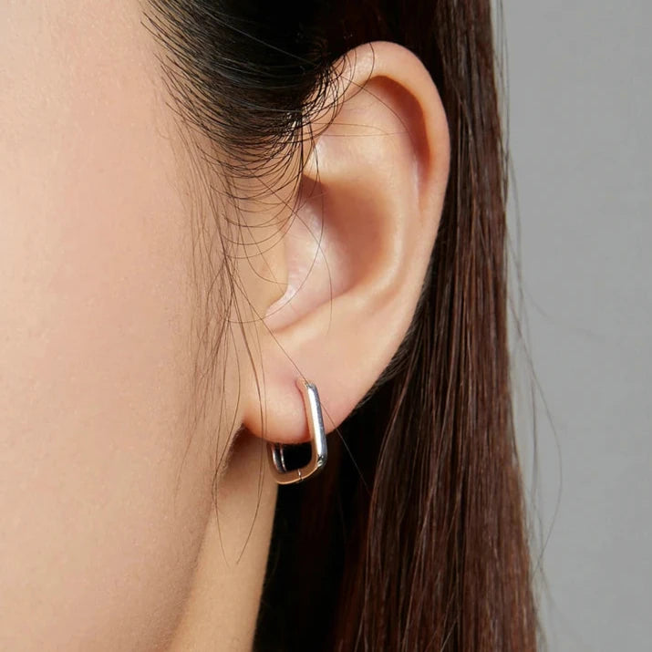AMARA - Sleek 925 Sterling Silver Rectangular Hoop Earrings