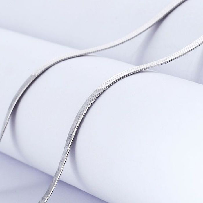 LUXE - Classic Gold Herringbone Chain Necklace