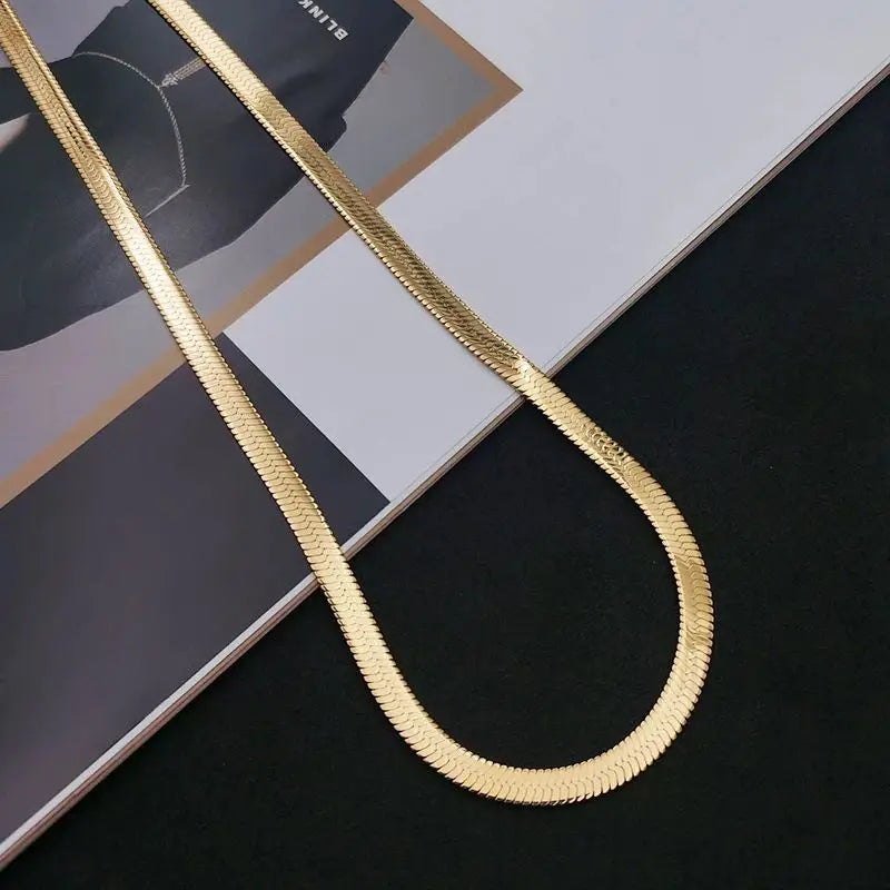 LUXE - Classic Gold Herringbone Chain Necklace