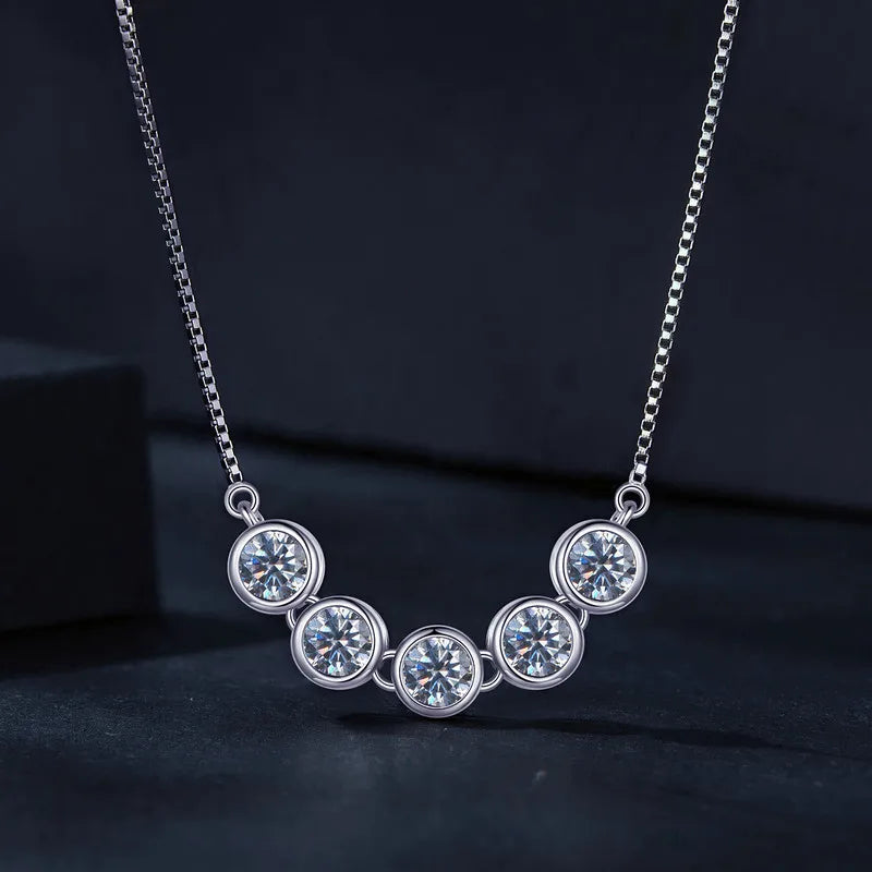 LUMIÈRE - 925 Sterling Silver Moissanite Five-Stone Necklace
