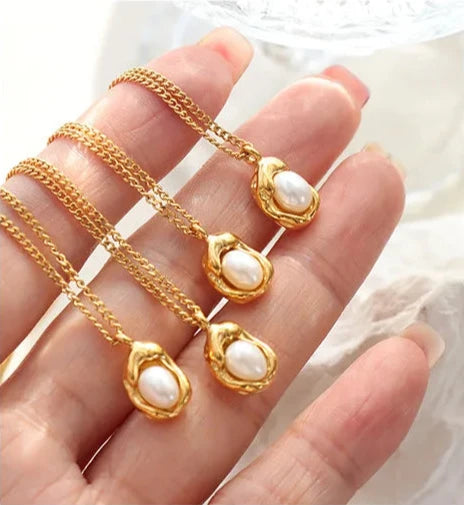 ORABELLE - 18K Gold-Plated Pearl Pendant Necklace