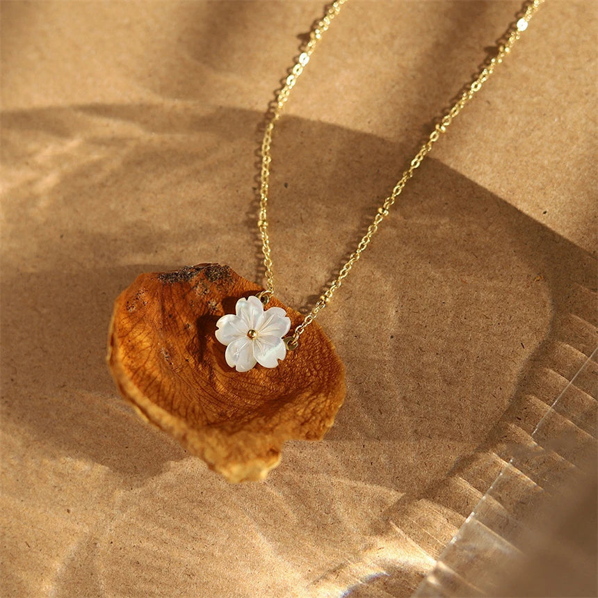 BLOSSOM - 316L Stainless Steel Seashell Flower Necklace