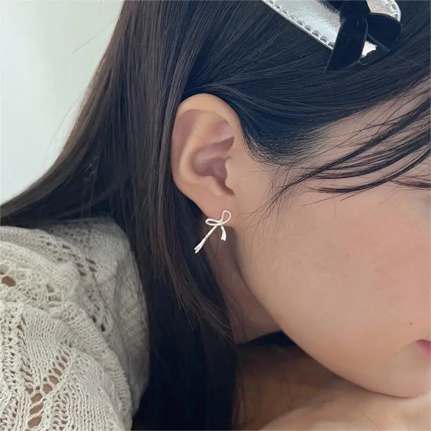 LUNA - Gold-Plated Ribbon Bow Stud Earrings