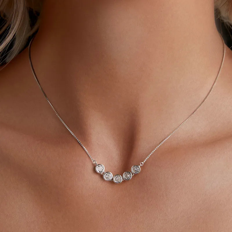 LUMIÈRE - 925 Sterling Silver Moissanite Five-Stone Necklace