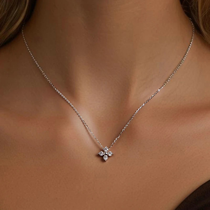 ELYSIA - Moissanite Flower Pendant Necklace in Sterling Silver